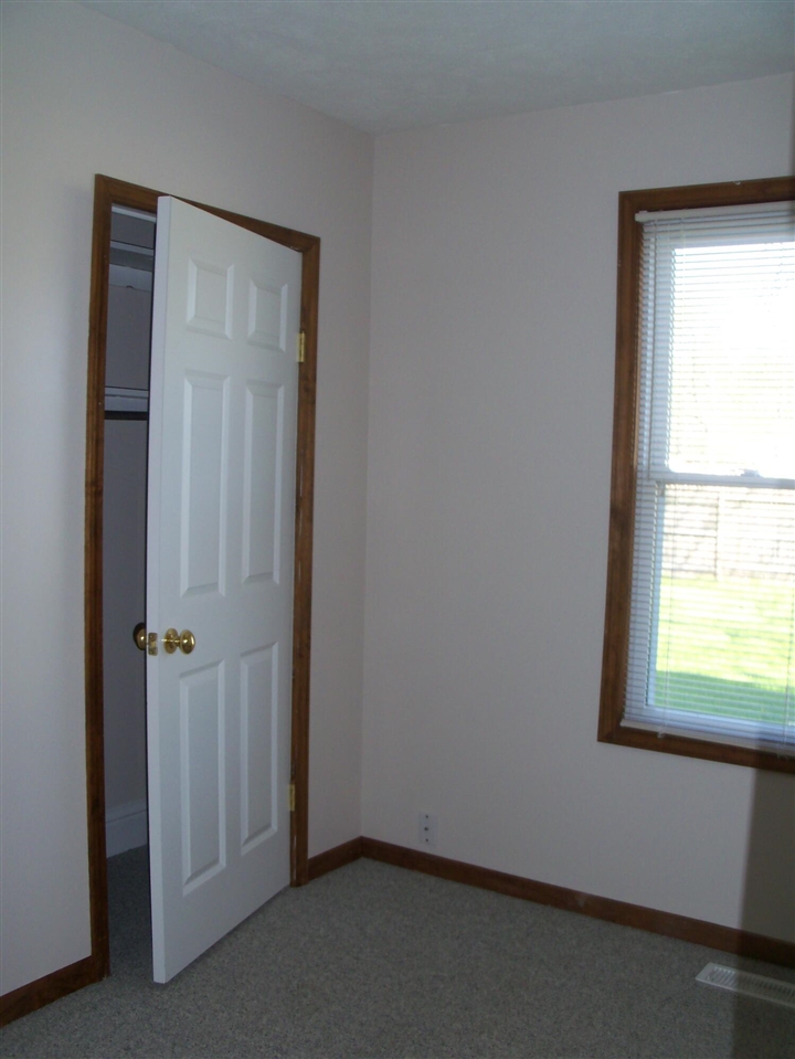 9143 Southwest Greenville Road Greenville, MI 48838 - Photo 8 of 17