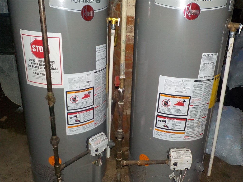 492 Driving Park Avenue Rochester, NY 14613 - Photo 18 of 20