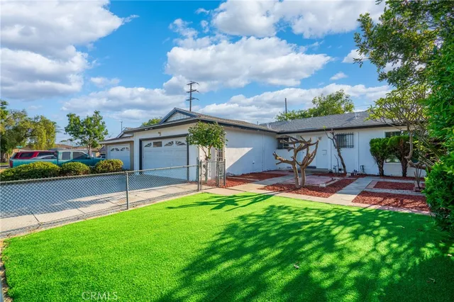 $1,139,000 | 928 South Laurel Street, Santa Ana, CA 92704