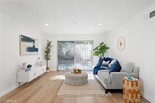 $1,139,000 | 928 South Laurel Street, Santa Ana, CA 92704
