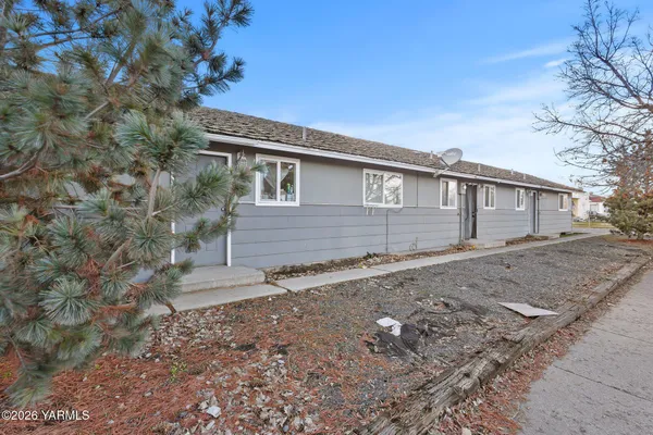 a backyard of a house