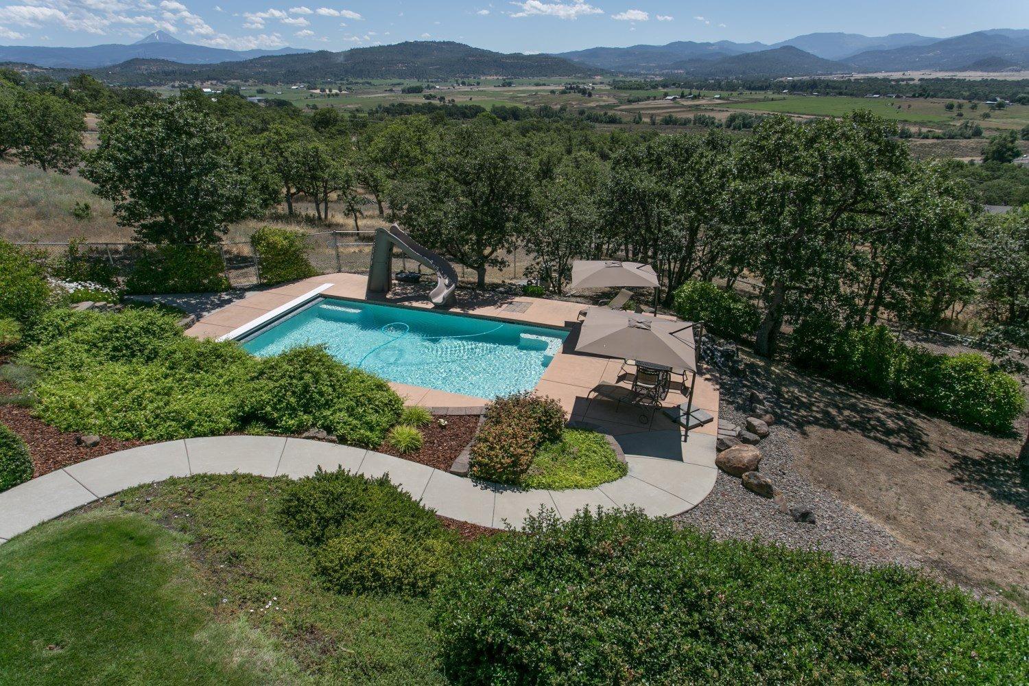 2089 Riley Road Eagle Point, OR 97524 - Photo 2 of 35 Additional Photo
