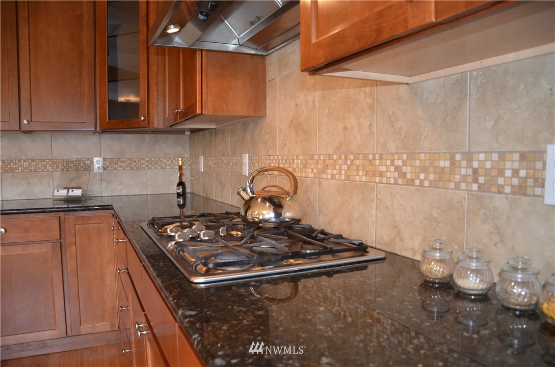 4205 222nd Place Southeast Bothell, WA 98021 - Photo 14 of 38