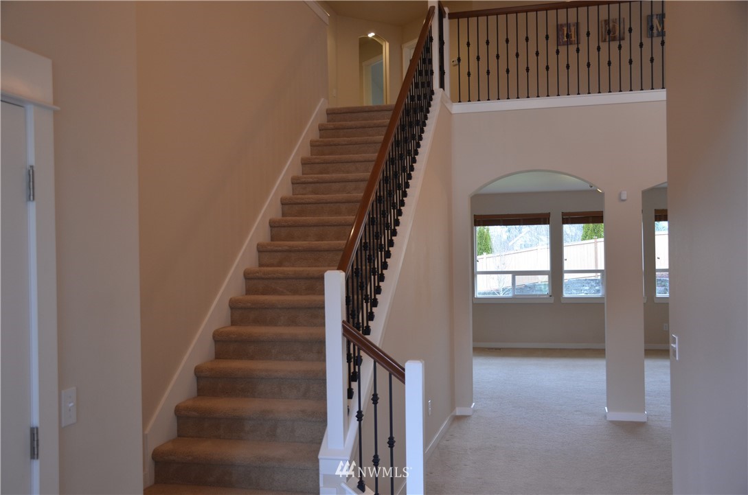 4205 222nd Place Southeast Bothell, WA 98021 - Photo 3 of 38