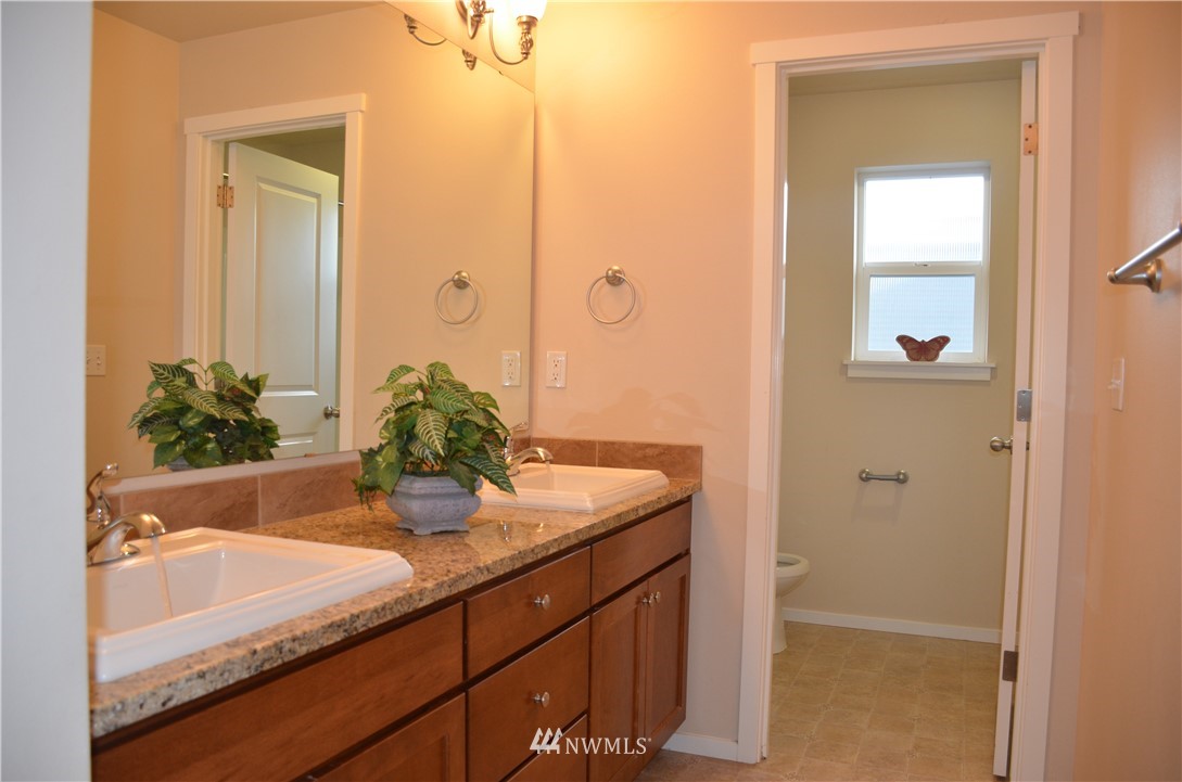 4205 222nd Place Southeast Bothell, WA 98021 - Photo 31 of 38