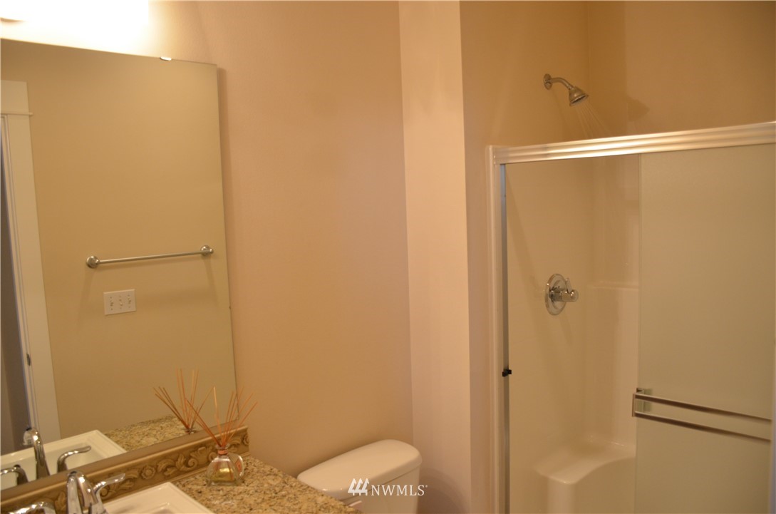 4205 222nd Place Southeast Bothell, WA 98021 - Photo 9 of 38