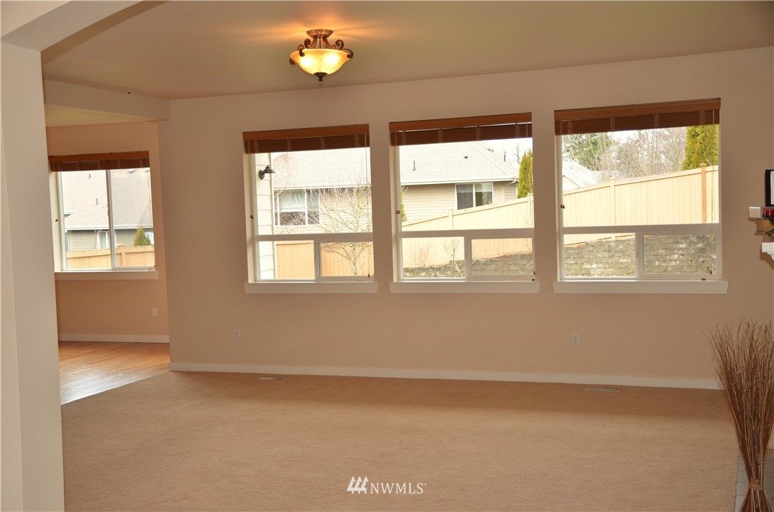 4205 222nd Place Southeast Bothell, WA 98021 - Photo 10 of 38