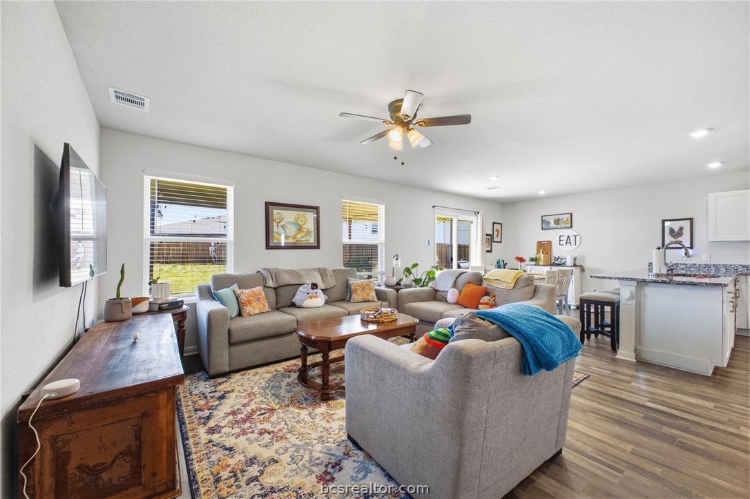 6001 Crest Bridge Bryan, TX 77807 - Photo 11 of 35