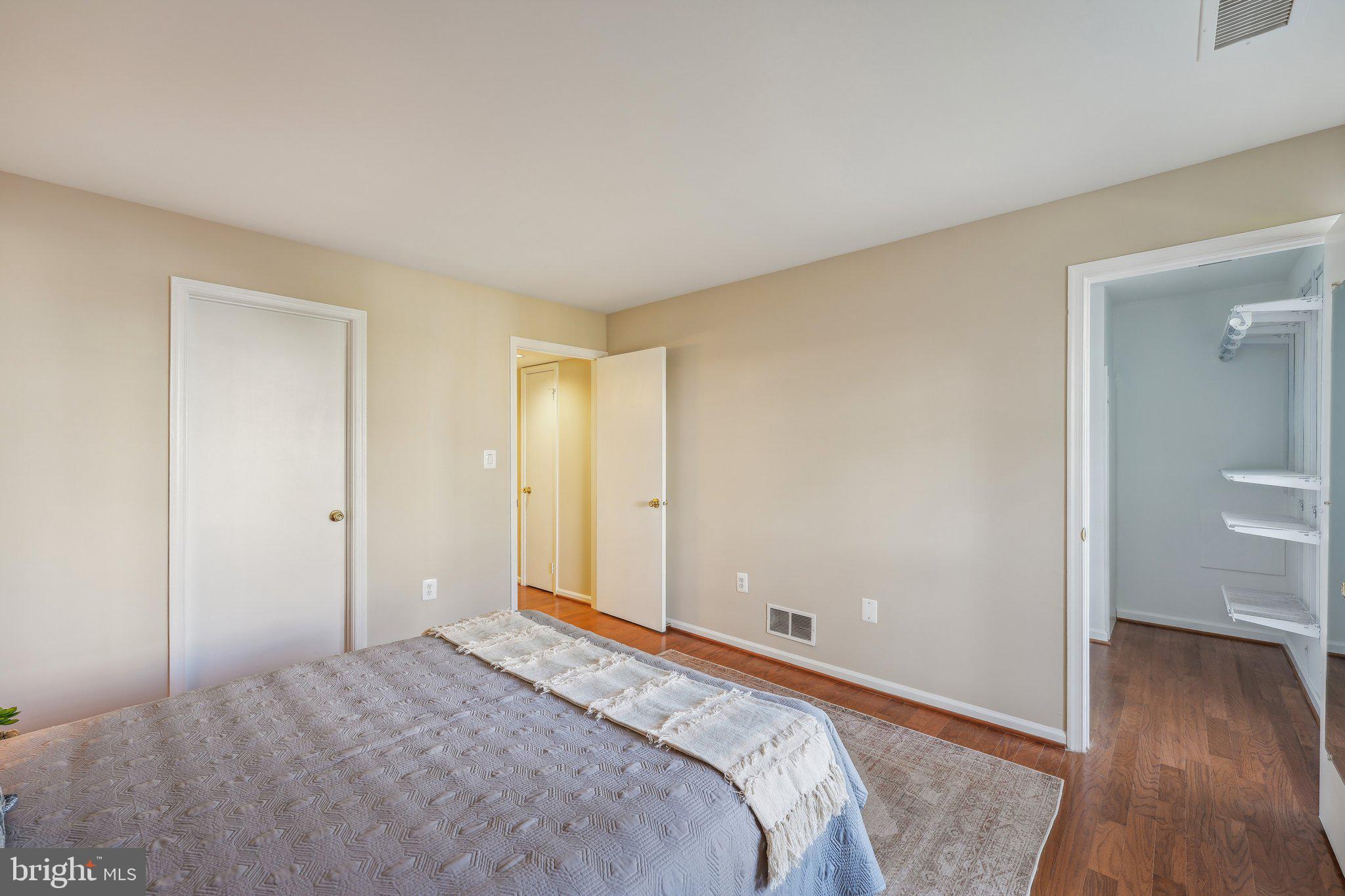 4523 28th Road South, Unit A Arlington, VA 22206 - Photo 15 of 25 Gallery Image 15