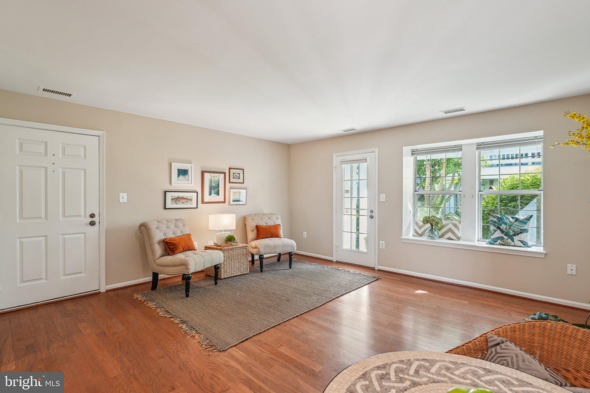 4523 28th Road South, Unit A Arlington, VA 22206 - Photo 5 of 25 Easy access to the outdoors