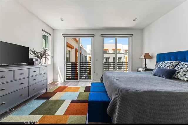 $4,350 | 215 Elm Avenue, Long Beach, CA 90802