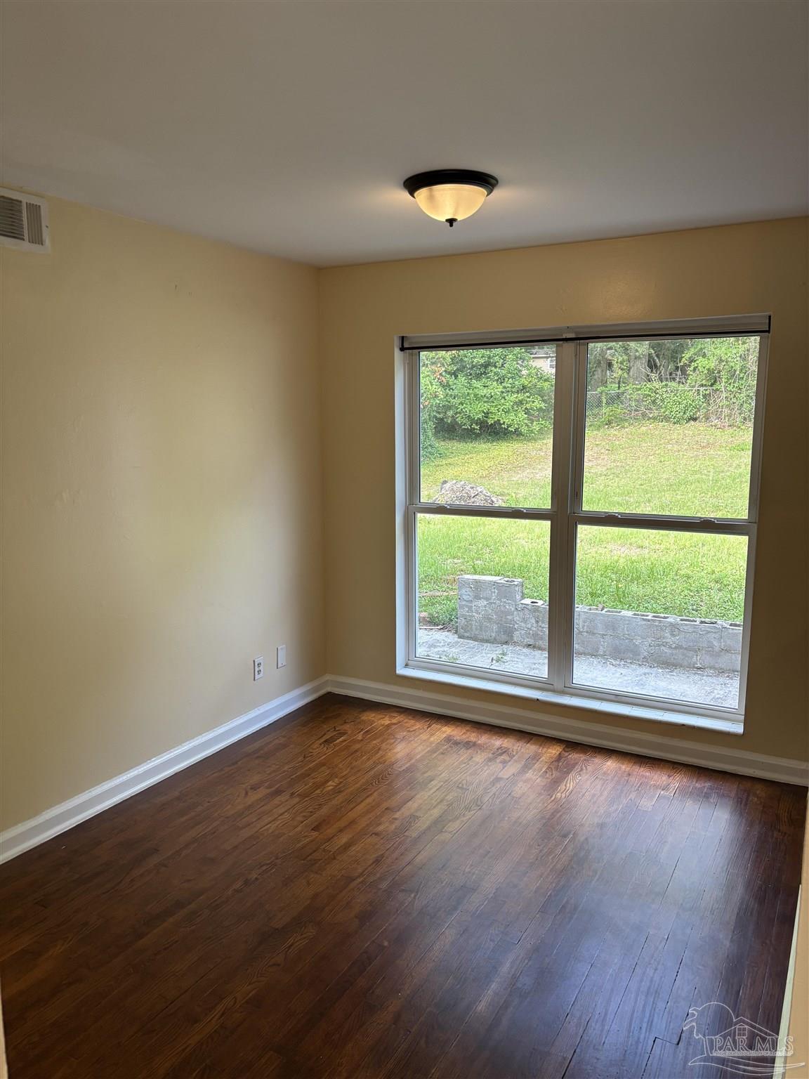 5095 Crestwood Road Pensacola, FL 32503 - Photo 6 of 18