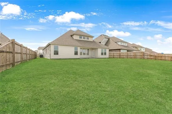 $3,300 | 7901 Camellia Bud Court, Slidell, LA 70461