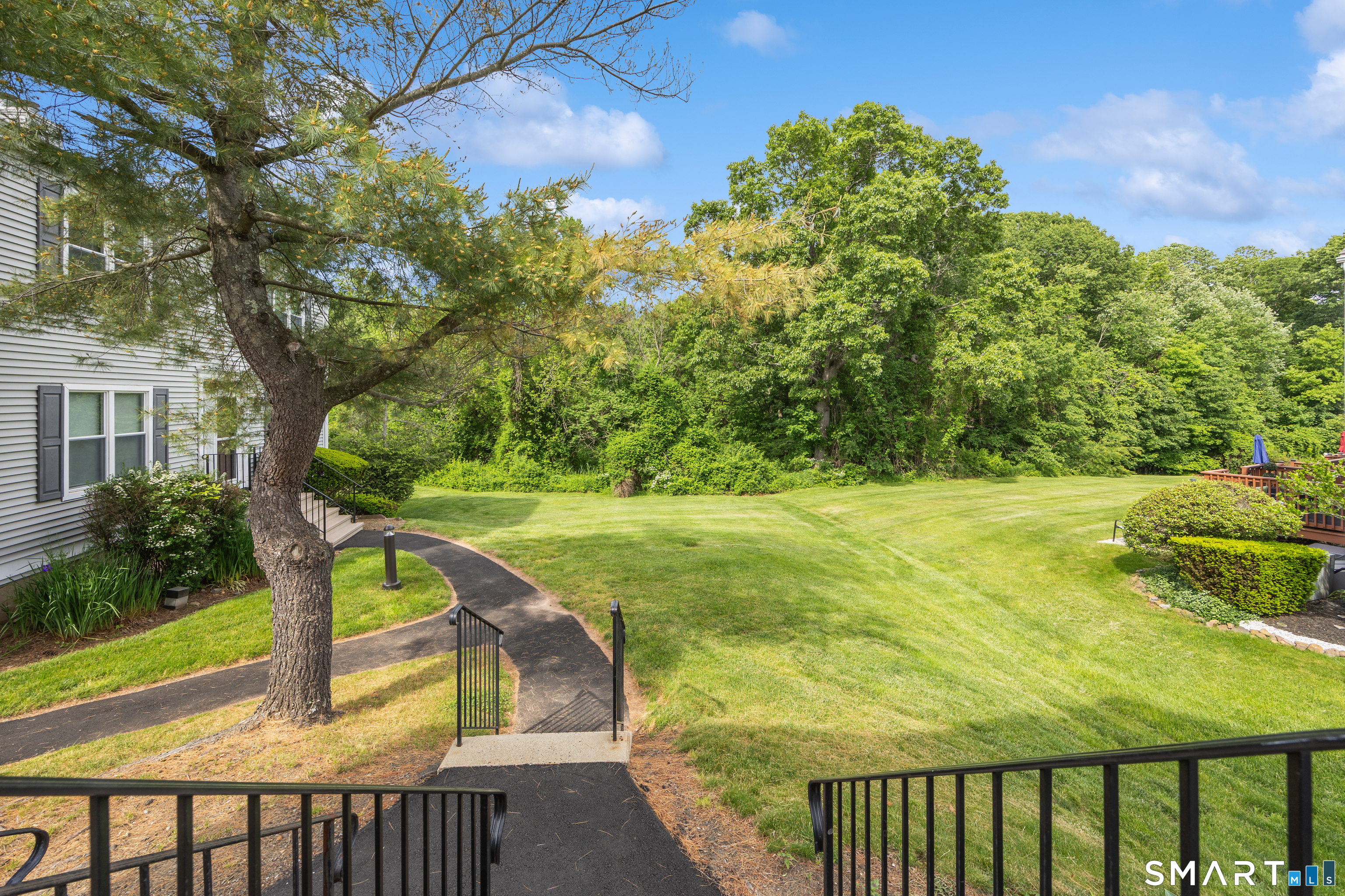 111 Strathmore Lane, Unit 111 Wallingford, CT 06492 - Photo 31 of 32
