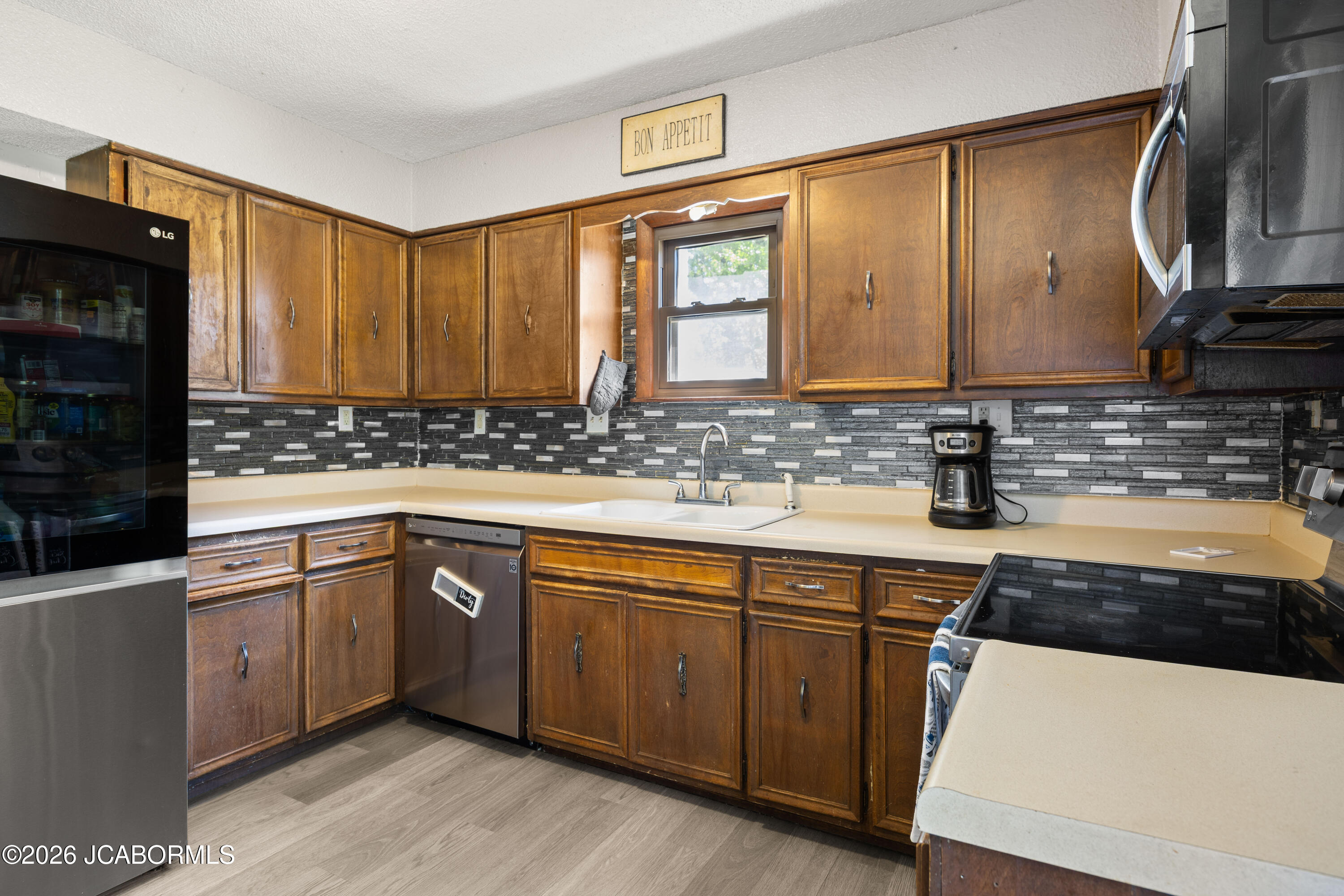 59 Oak Hill Road Eldon, MO 65026 - Photo 10 of 40 Gallery Image 10