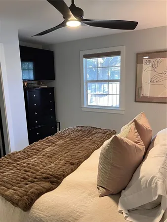$3,850 | 4140 Augustine Avenue, Sarasota, FL 34231