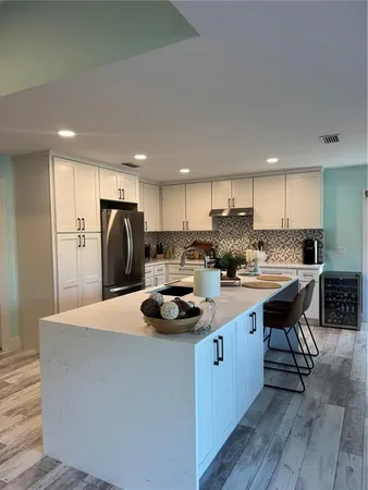 $3,850 | 4140 Augustine Avenue, Sarasota, FL 34231