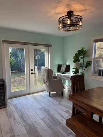 $3,850 | 4140 Augustine Avenue, Sarasota, FL 34231