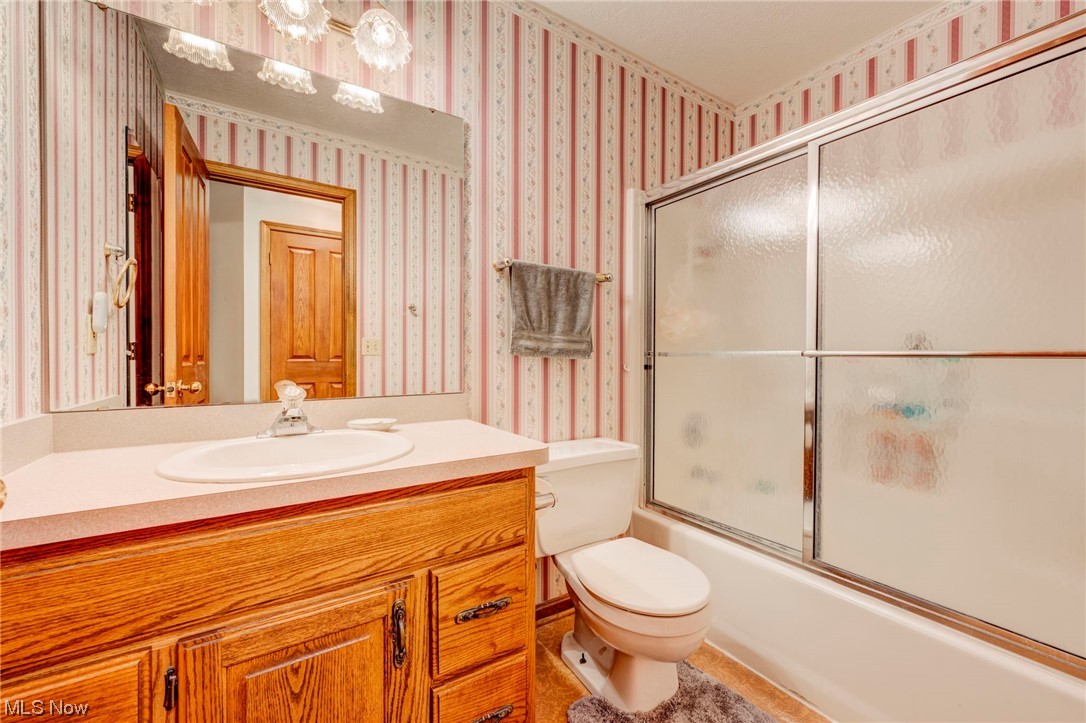 6008 Ford Road Elyria, OH 44035 - Photo 6 of 35 Gallery Image 6