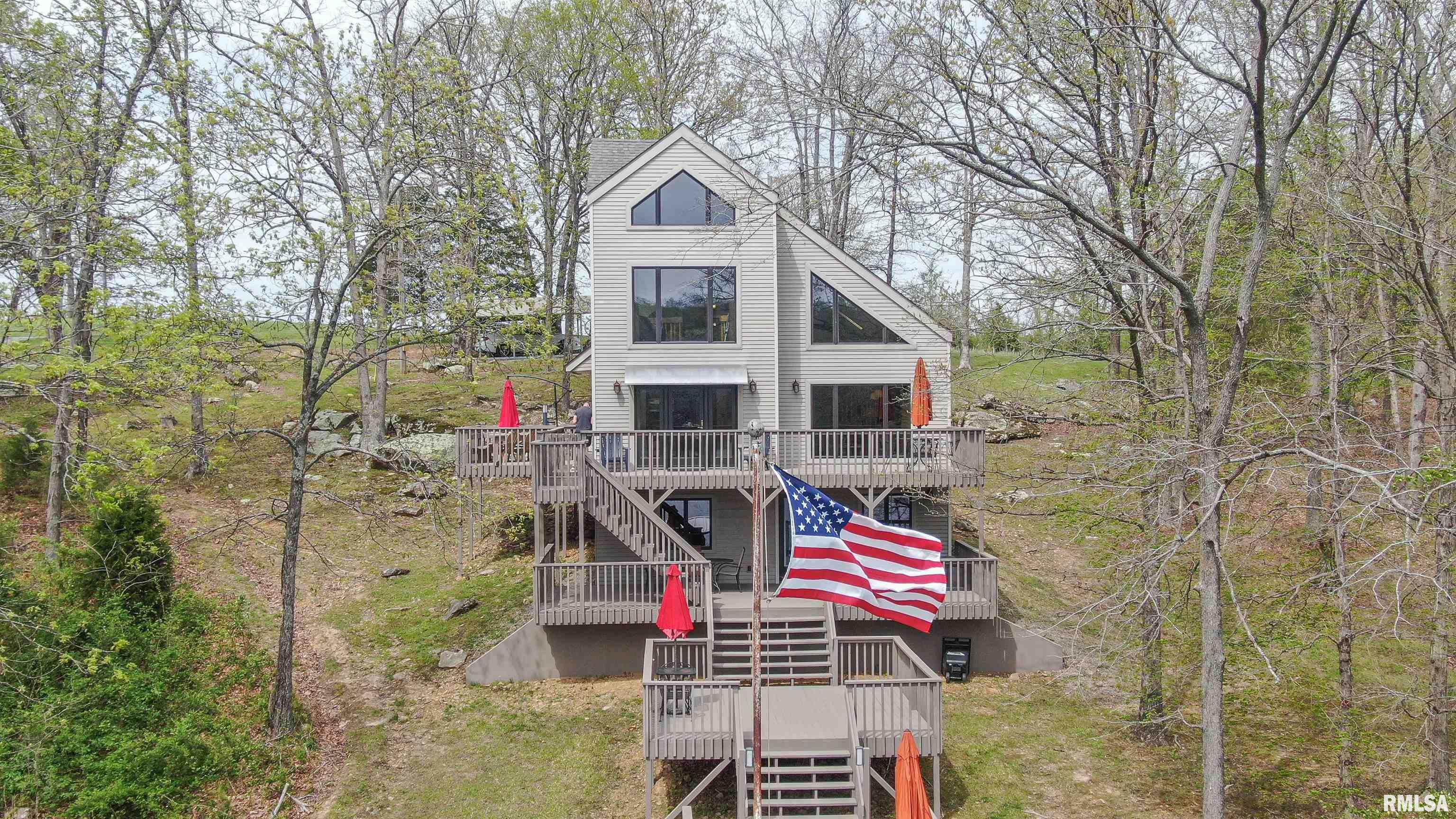 135 Cut-Off Road Creal Springs, IL 62922 - Photo 1 of 45