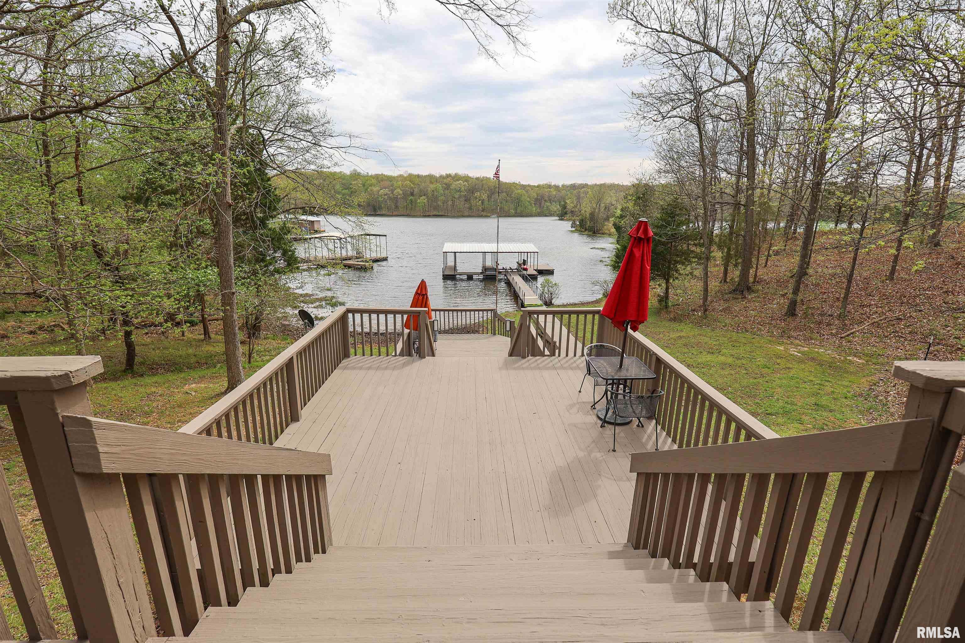 135 Cut-Off Road Creal Springs, IL 62922 - Photo 15 of 45