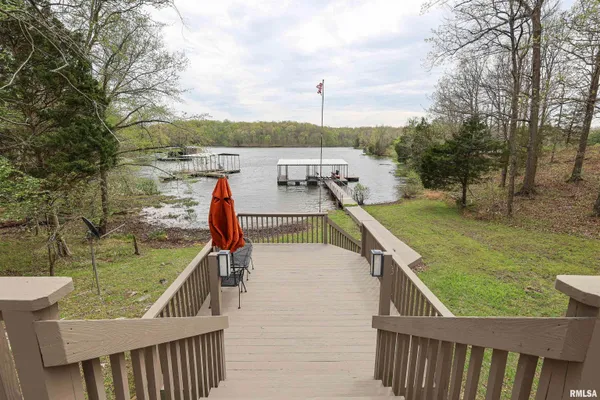 $699,000 | 135 Cut-Off Road, Creal Springs, IL 62922