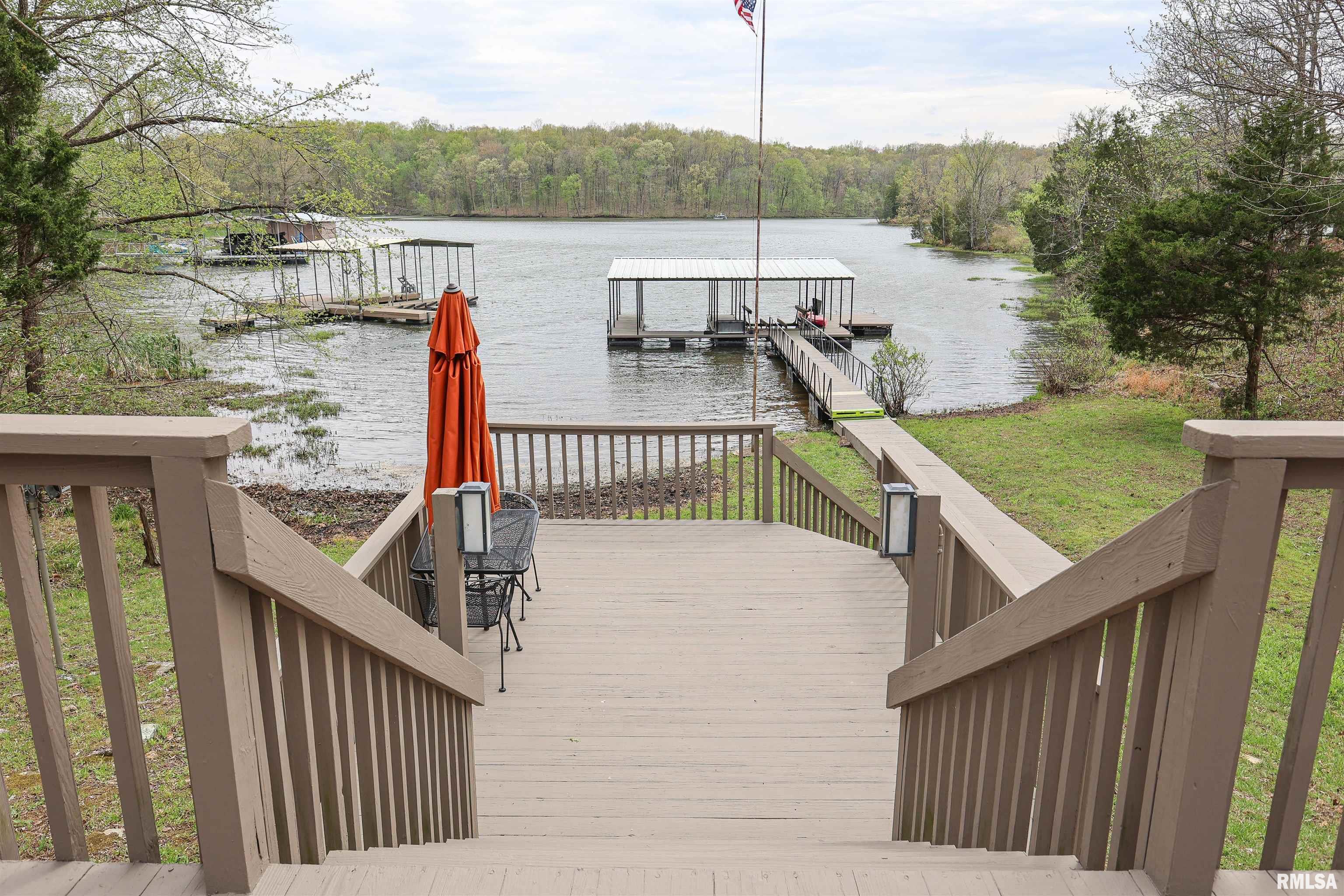 135 Cut-Off Road Creal Springs, IL 62922 - Photo 17 of 45