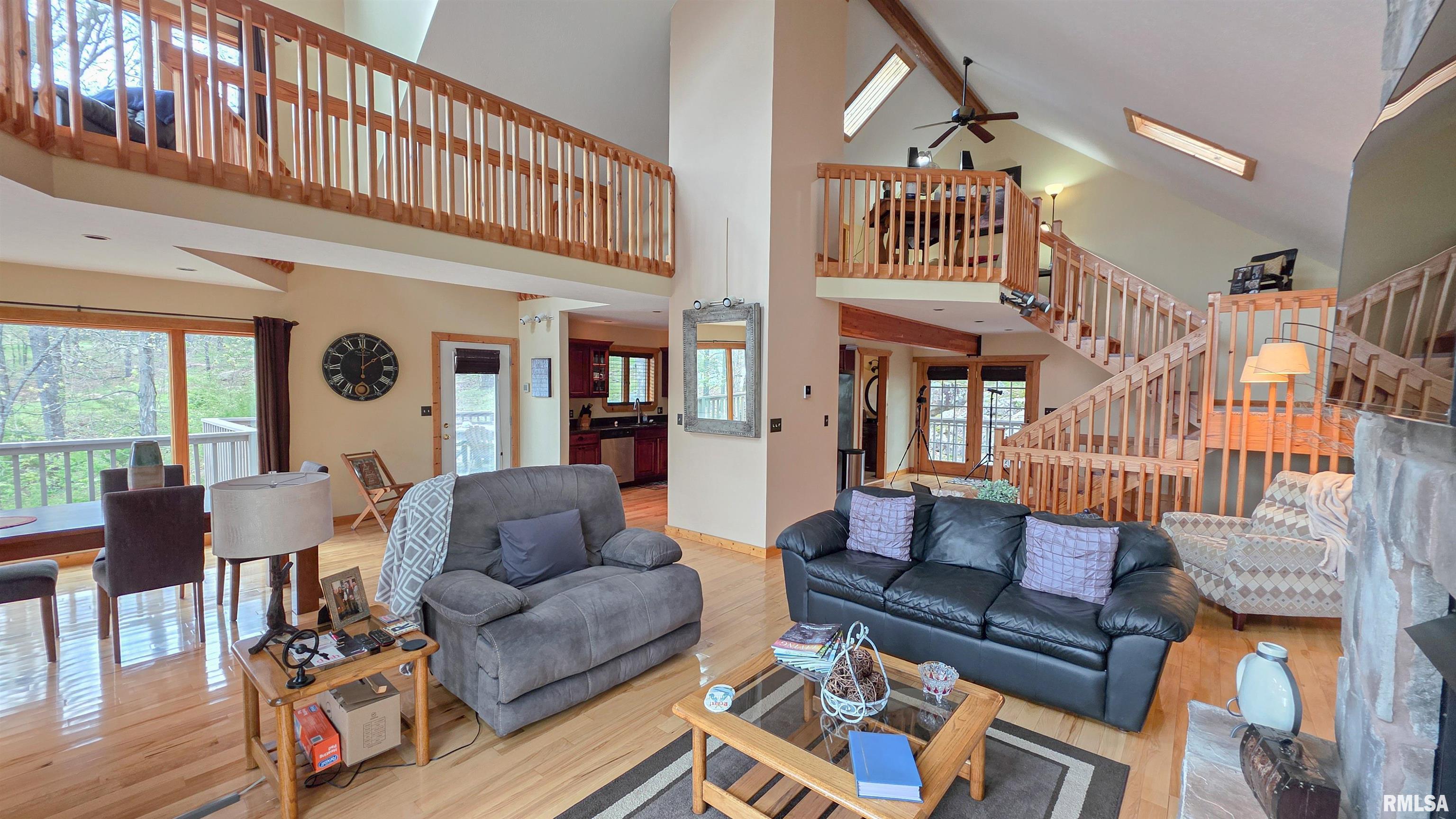 135 Cut-Off Road Creal Springs, IL 62922 - Photo 21 of 45