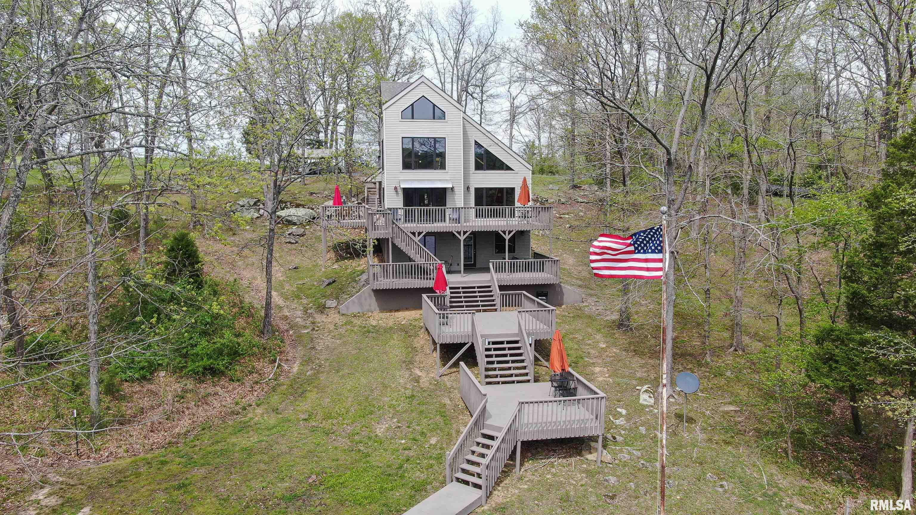 135 Cut-Off Road Creal Springs, IL 62922 - Photo 3 of 45