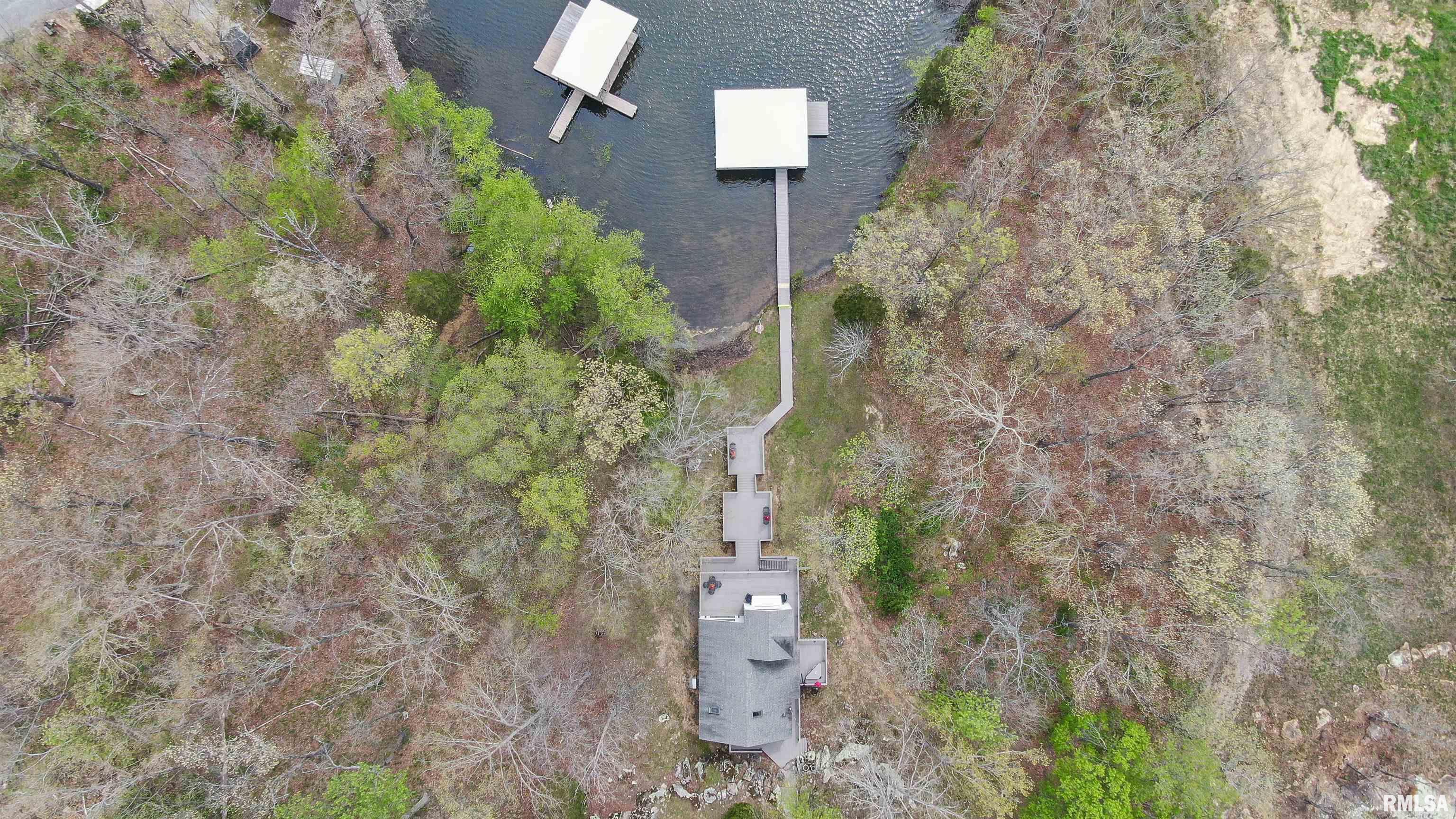 135 Cut-Off Road Creal Springs, IL 62922 - Photo 5 of 45