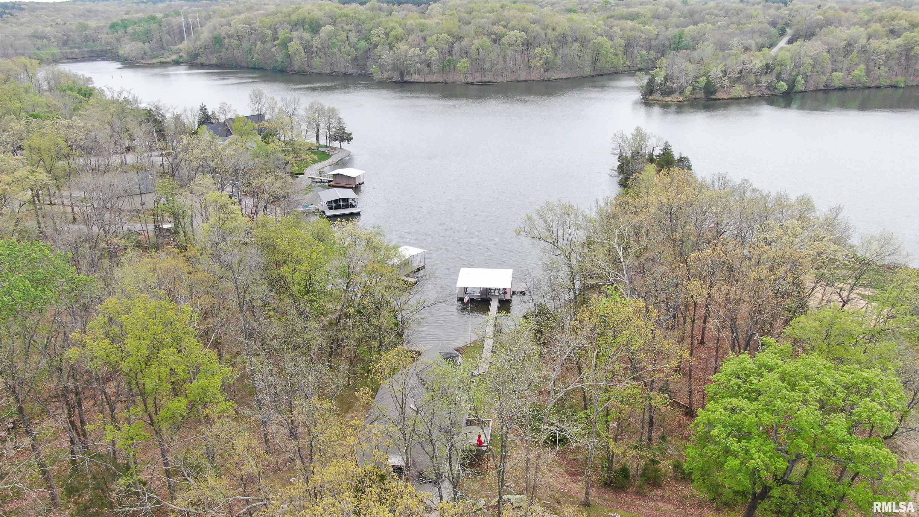 135 Cut-Off Road Creal Springs, IL 62922 - Photo 6 of 45