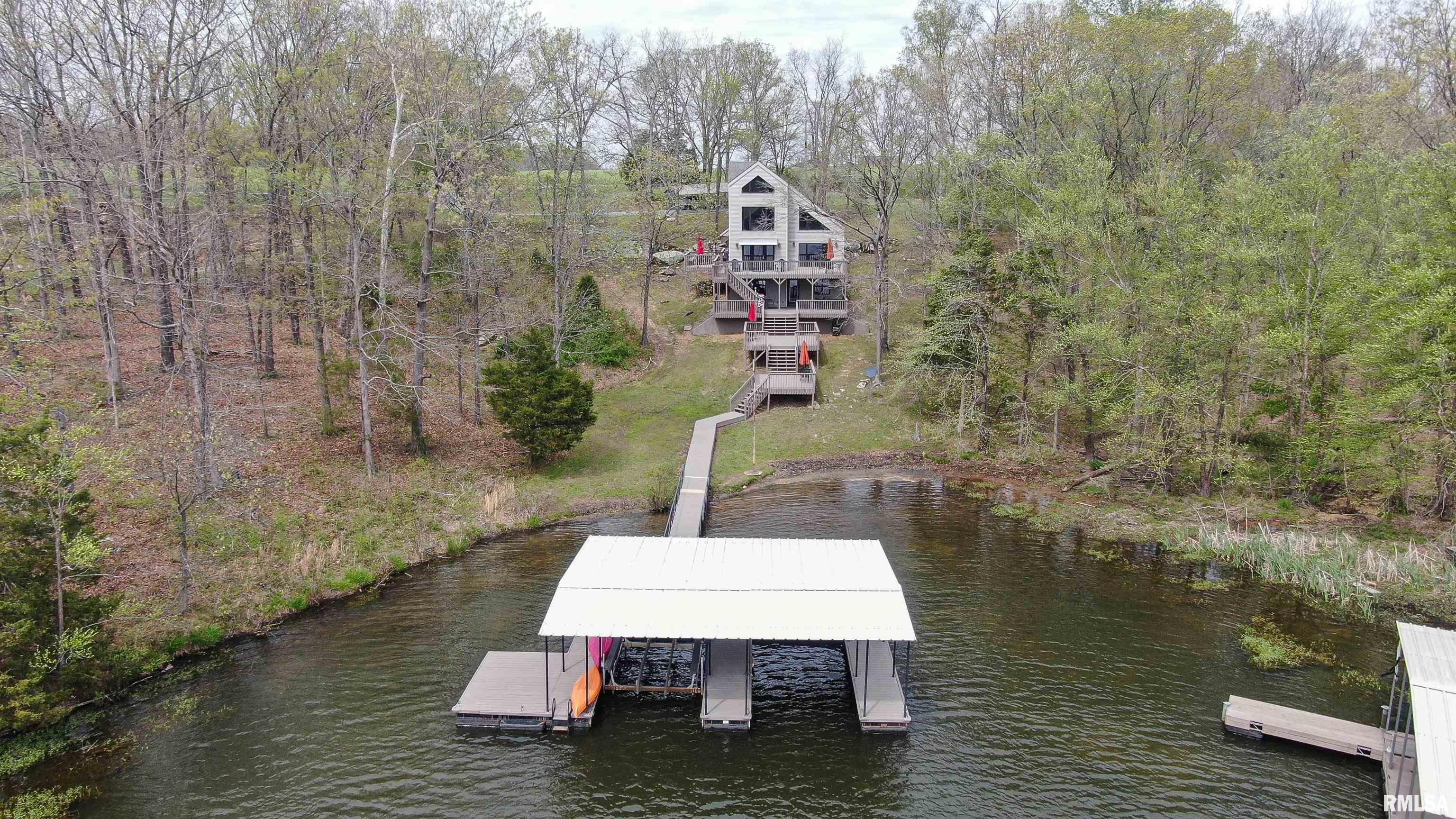 135 Cut-Off Road Creal Springs, IL 62922 - Photo 7 of 45