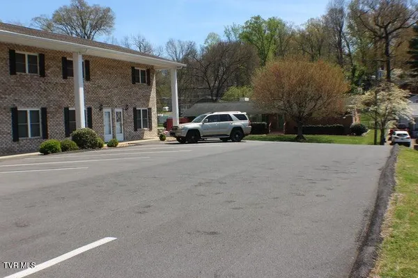 $1,100 | 730 Sir Echo Drive, Unit 6, Kingsport, TN 37663