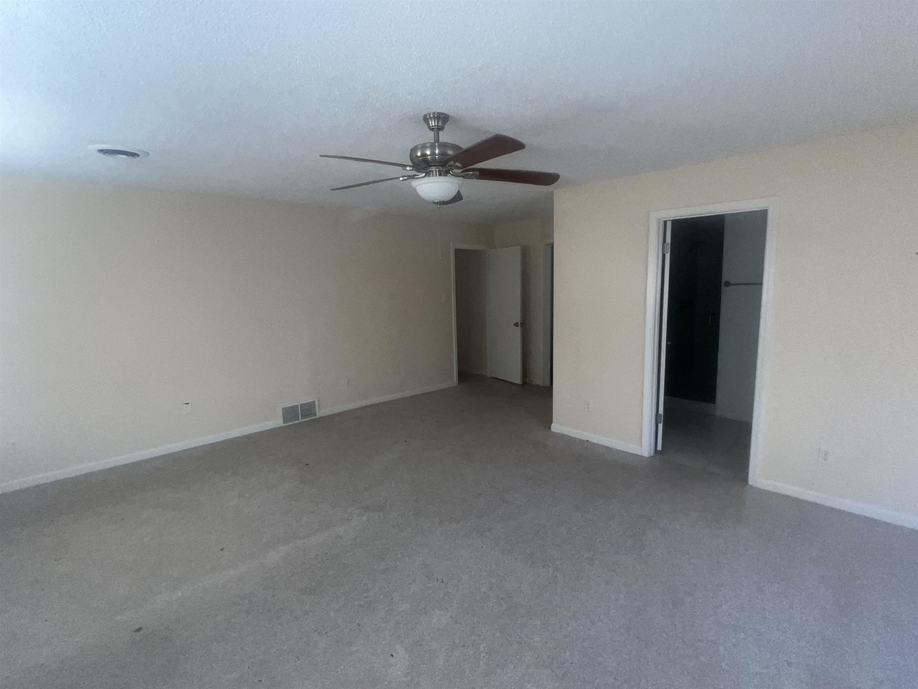 4295 Hudgins Road Memphis, TN 38116 - Photo 13 of 13 a view of an empty room