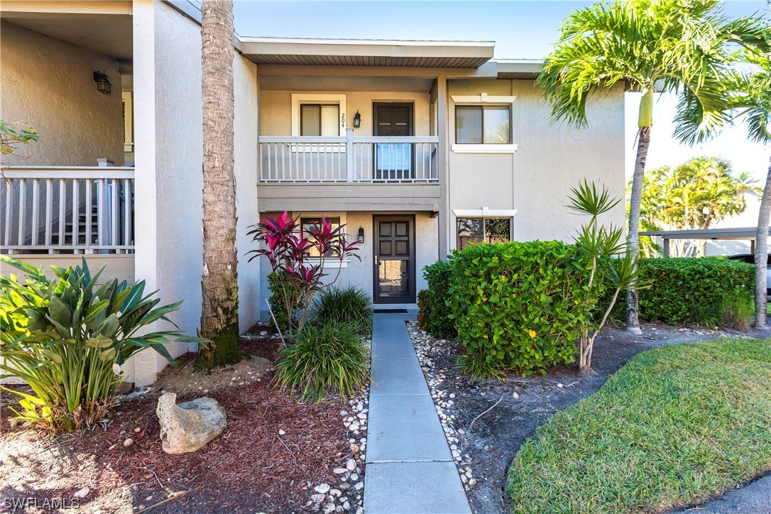 16540 Partridge Club Road, Unit 104 Fort Myers, FL 33908 - Photo 3 of 50 Gallery Image 3