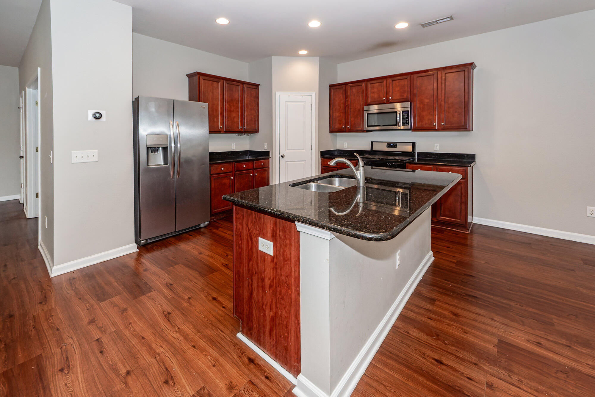 107 Brookhaven Road Summerville, SC 29486 - Photo 16 of 52 Beautiful granite counters