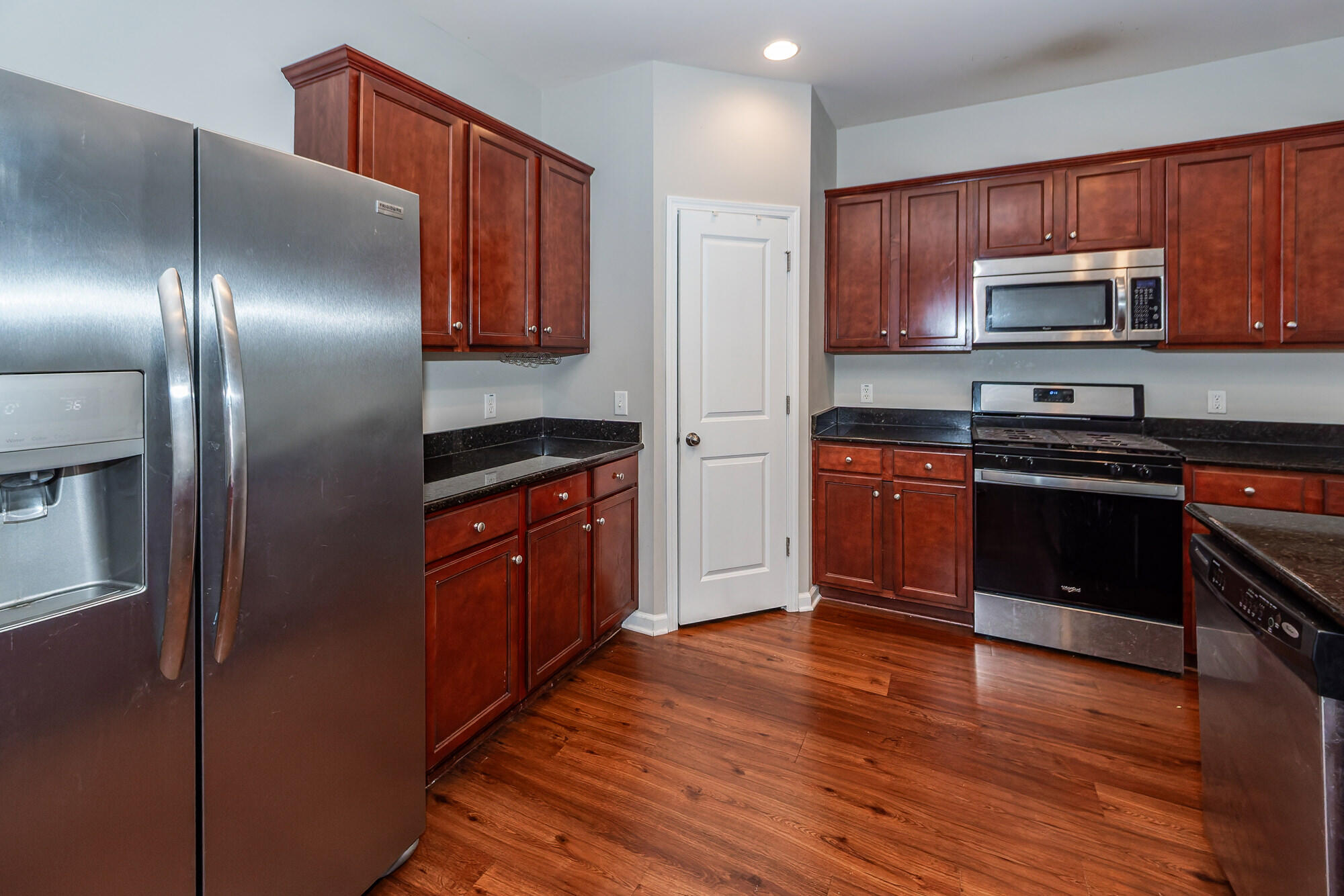 107 Brookhaven Road Summerville, SC 29486 - Photo 17 of 52 Gas range for the cook