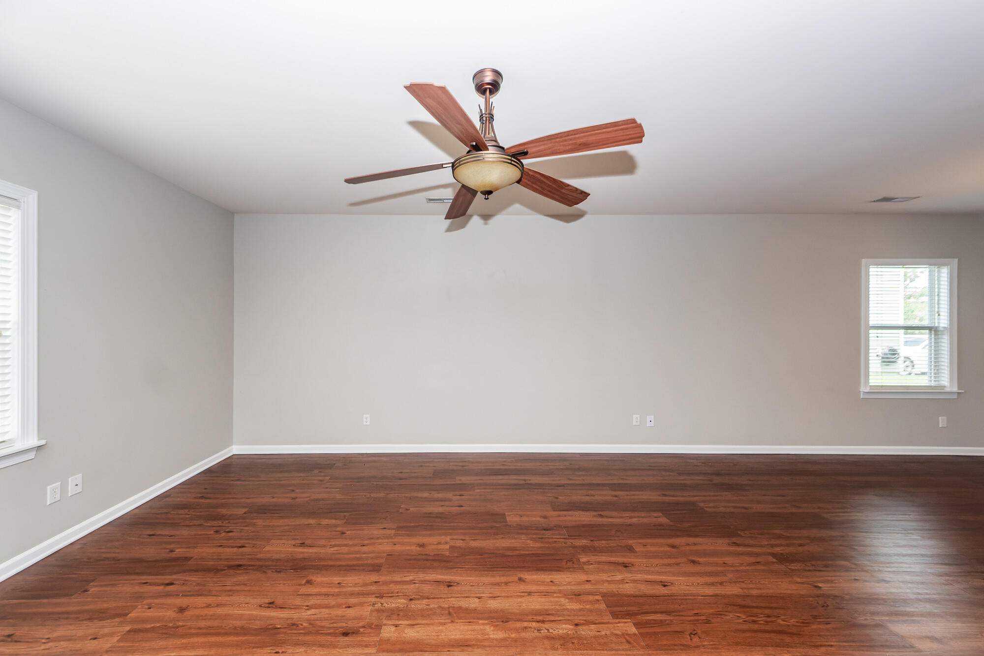 107 Brookhaven Road Summerville, SC 29486 - Photo 9 of 52 Tons of space in this great room