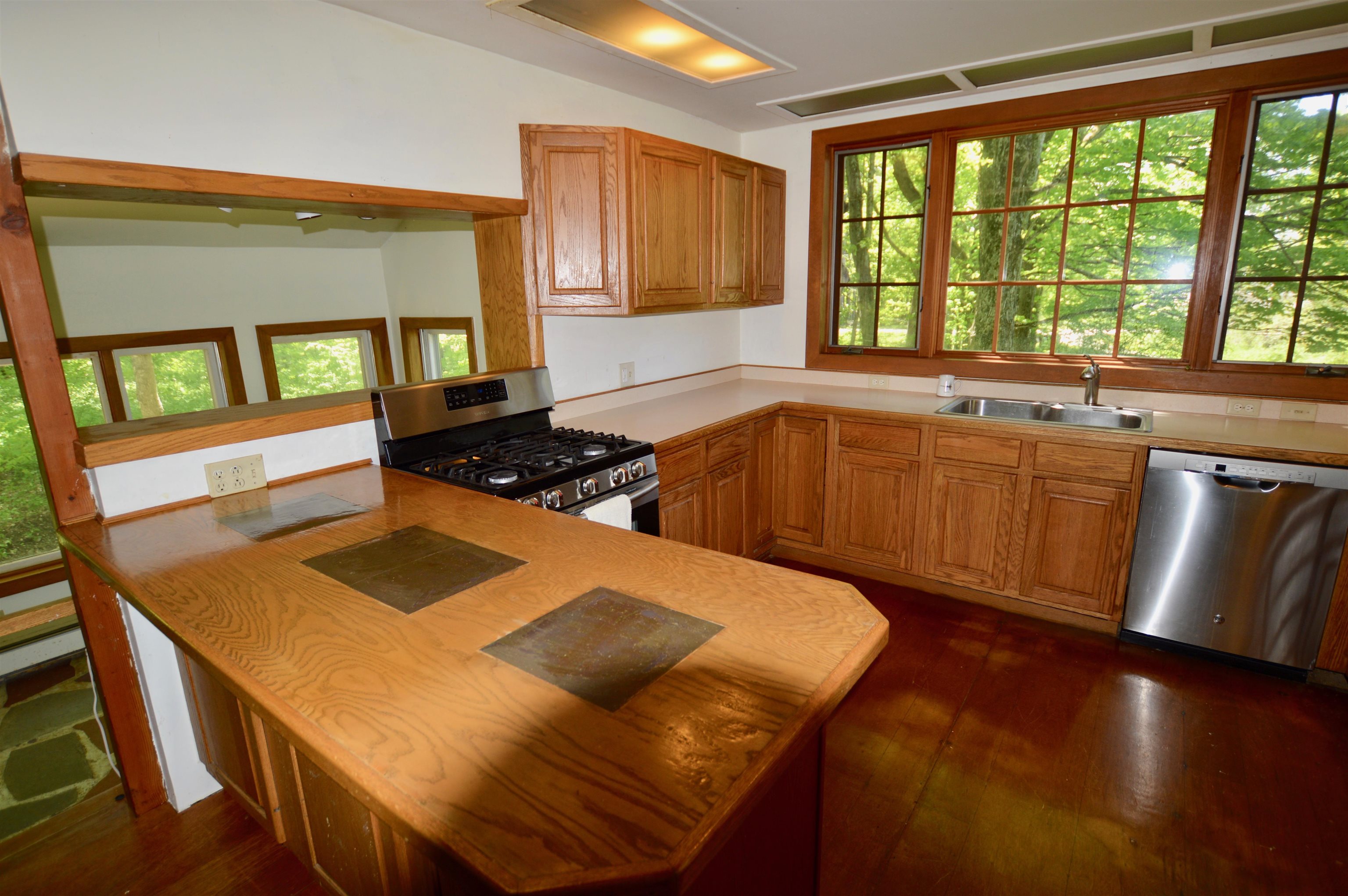 989 Herrick Brook Road Pawlet, VT 05761 - Photo 22 of 40 Gallery Image 22