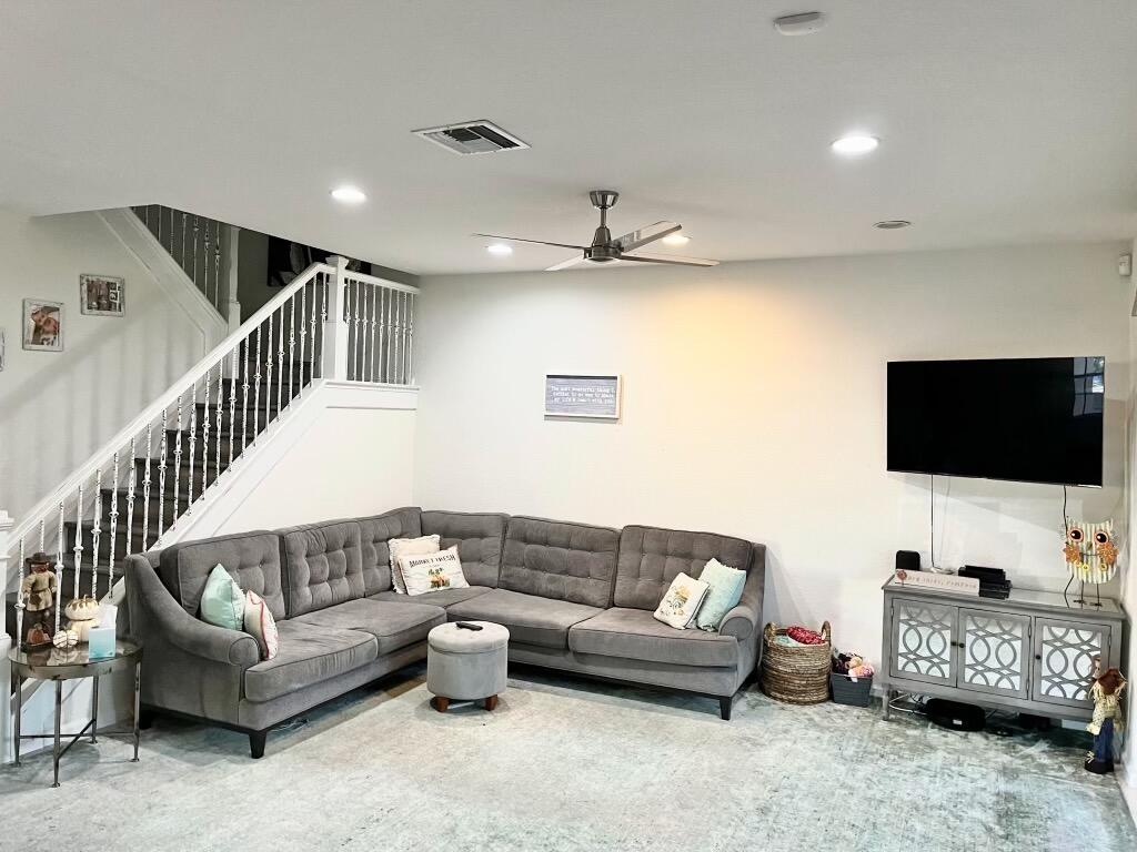 7982 Red Mahogany Road Boynton Beach, FL 33437 - Photo 9 of 36 IMG_1056_jpg