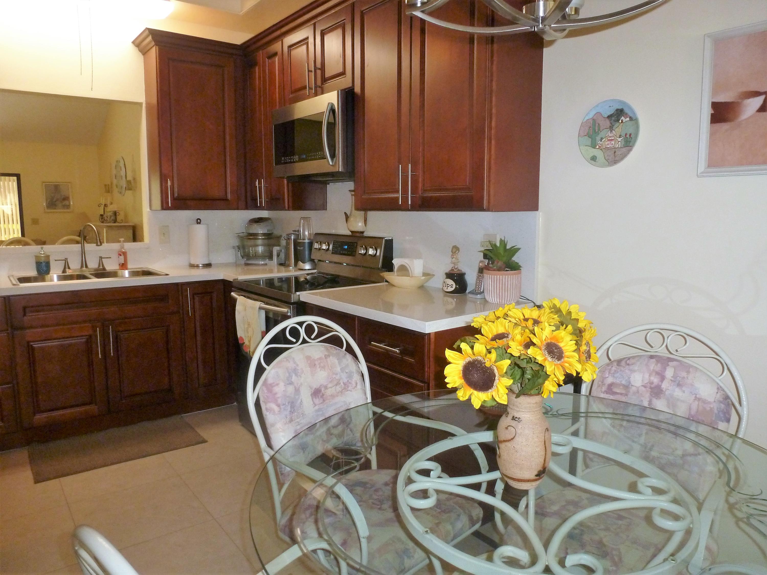 10926 Lake Front Place Boca Raton, FL 33498 - Photo 15 of 33 EAT IN KITCHEN