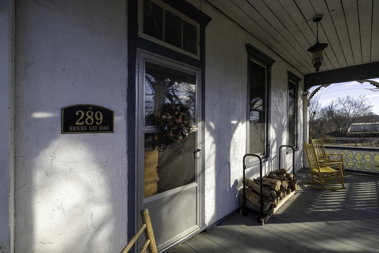 289 Brocks Gap Road Broadway, VA 22815 - Photo 34 of 46 a view of living room