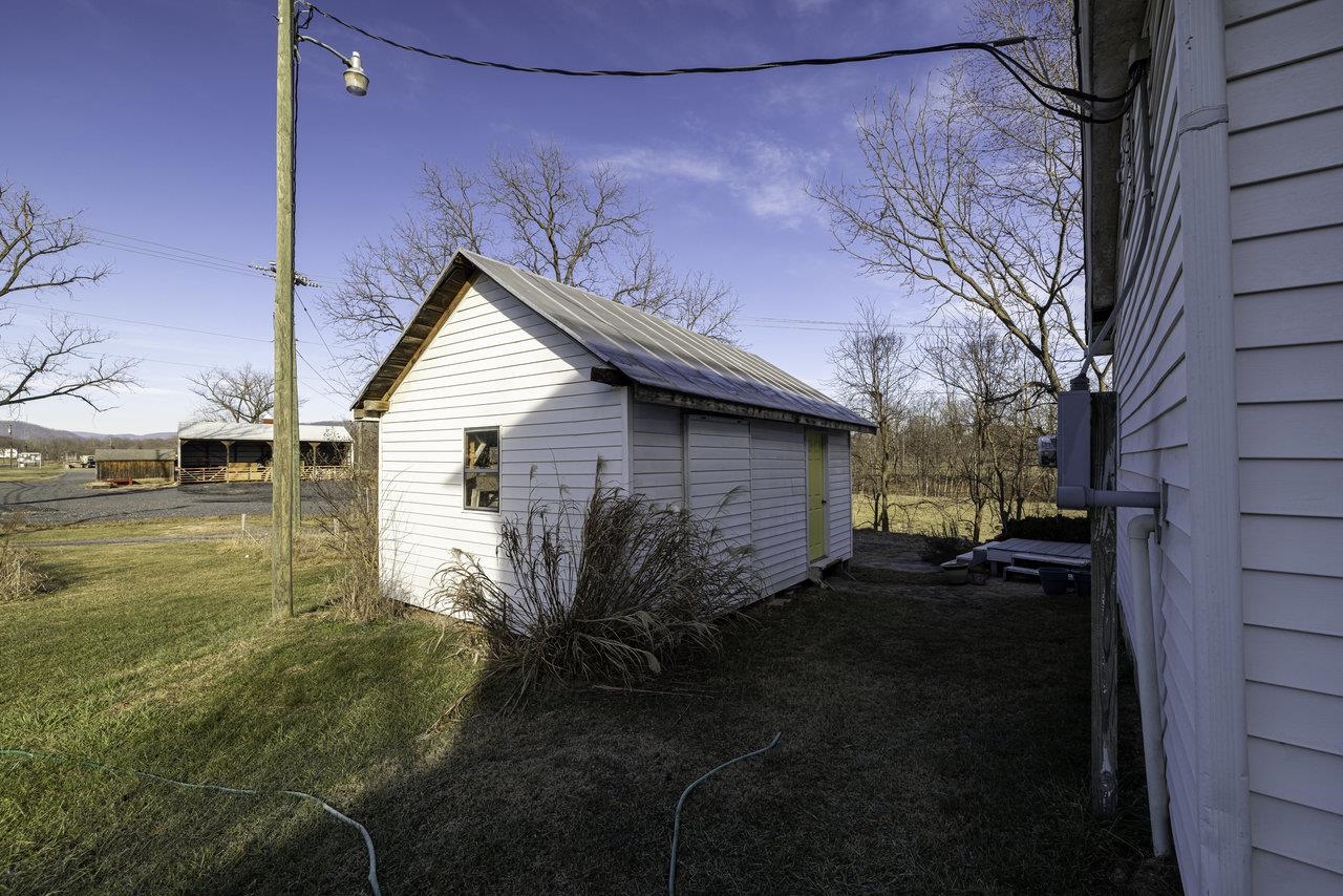289 Brocks Gap Road Broadway, VA 22815 - Photo 39 of 46 a backyard of a house with lots of green space