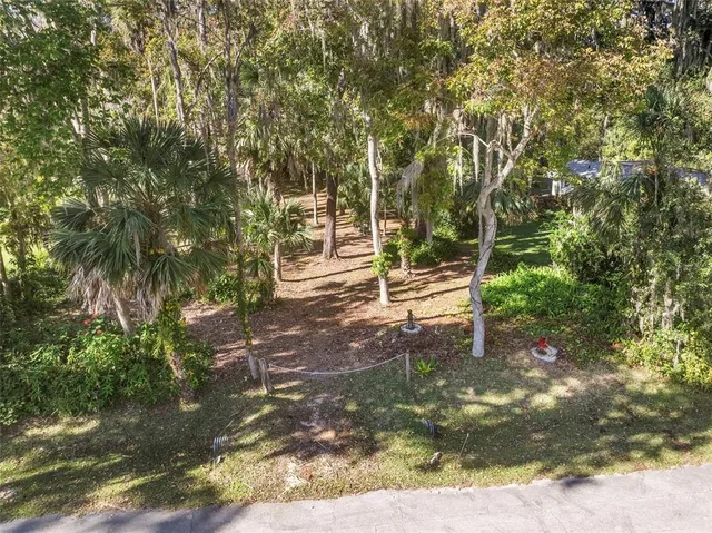 $450,000 | 353 Lake Crescent Drive, DeBary, FL 32713