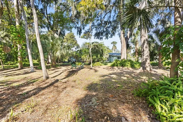$450,000 | 353 Lake Crescent Drive, DeBary, FL 32713