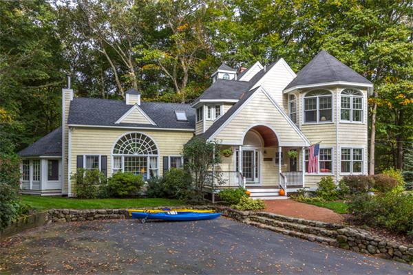 121 Chebacco Road Hamilton, MA 01982 - Photo 1 of 28 Gallery Image 1