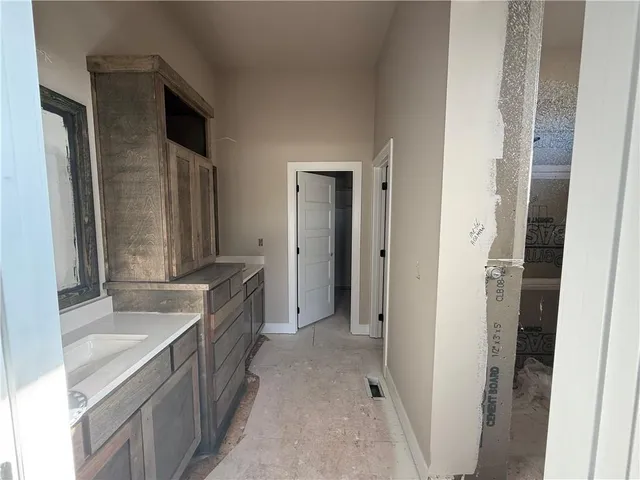 $549,900 | 27601 East 128th Court, Lee's Summit, MO 64086