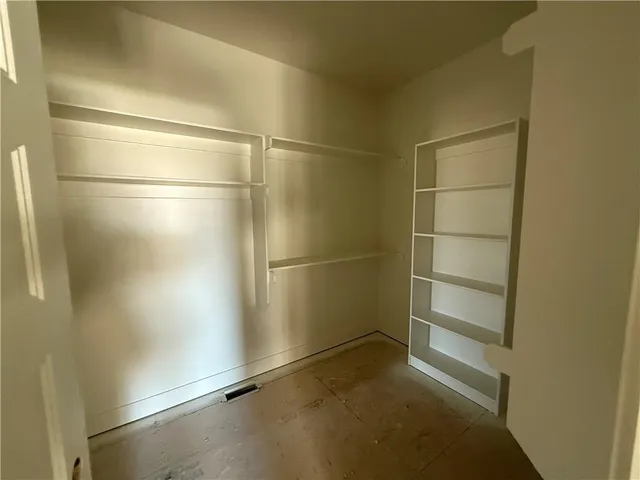 $549,900 | 27601 East 128th Court, Lee's Summit, MO 64086