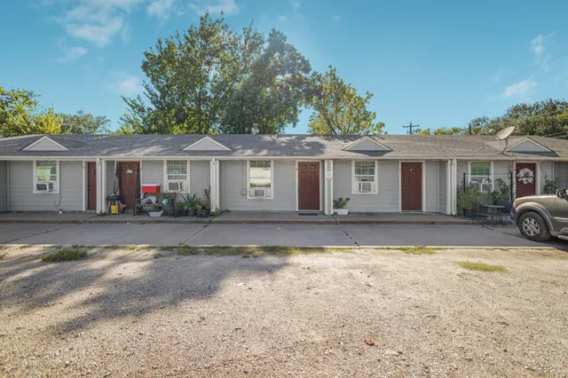 $900 | 1315 Alliance Street, Unit 4, Waller, TX 77484