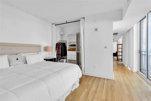 $495,000 | 1350 Main Street, Unit 502, Sarasota, FL 34236